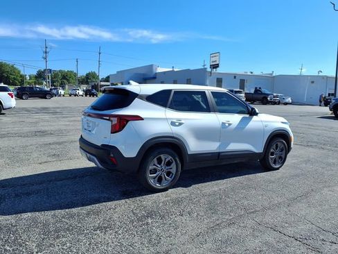 Used 2024 Kia Seltos LX AWD/4WD image 24