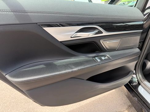 Used 2020 BMW 740i RWD image 15