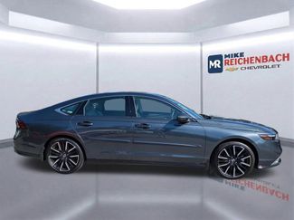 Used 2024 Honda Accord Touring video 3