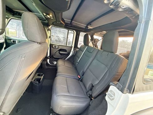 Used 2021 Jeep Wrangler Unlimited Sport image 25