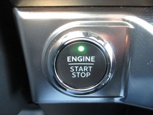 Used 2023 Ford F150 Lariat w/ Equipment Group 502A High image 26