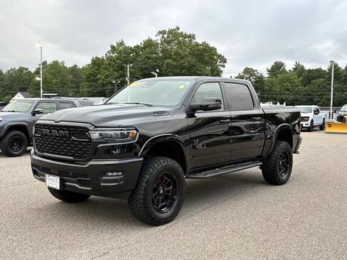 Used 2025 RAM 1500 Big Horn AWD/4WD image 3