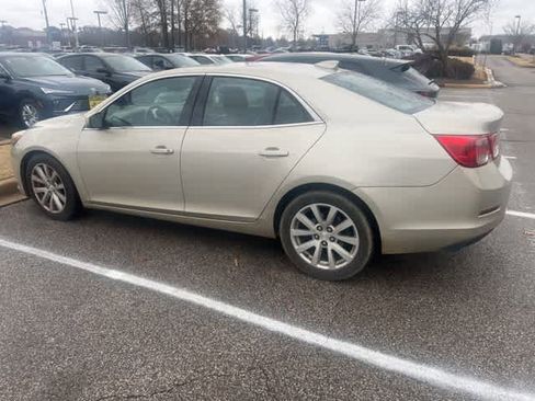 Used 2015 Chevrolet Malibu LT image 10