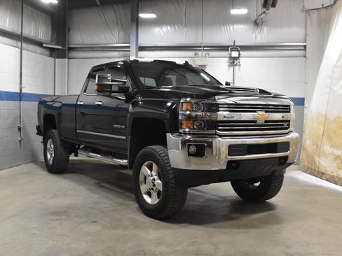 Used 2016 Chevrolet Silverado 2500 LTZ AWD/4WD image 28