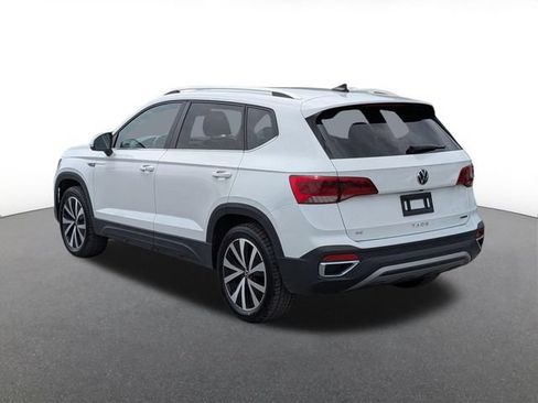 Used 2022 Volkswagen Taos SE AWD/4WD image 4