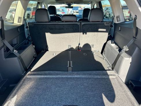 New 2025 Volkswagen Atlas Peak Edition SE image 72