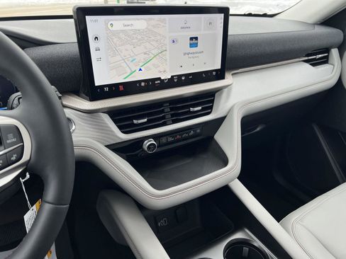 New 2026 Ford Explorer Active w/ Active Comfort Package image 25