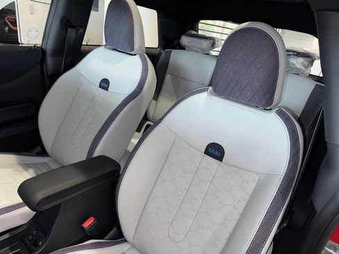 New 2026 MINI Cooper 2-Door Hardtop image 24