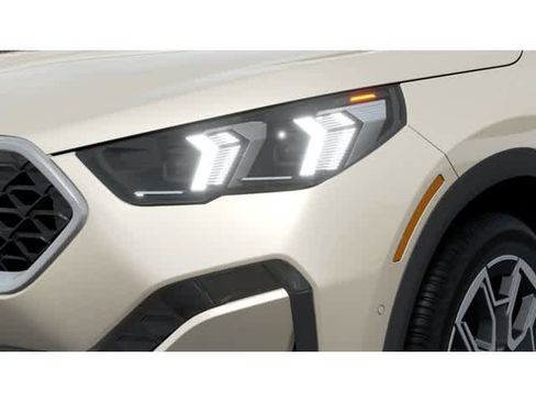 New 2026 BMW X2 xDrive28i w/ Technology Package image 6