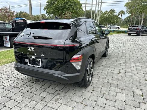 Used 2025 Hyundai Kona SEL FWD image 35