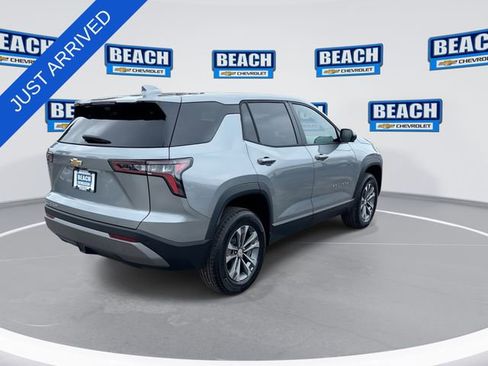 New 2026 Chevrolet Equinox LT AWD/4WD image 8
