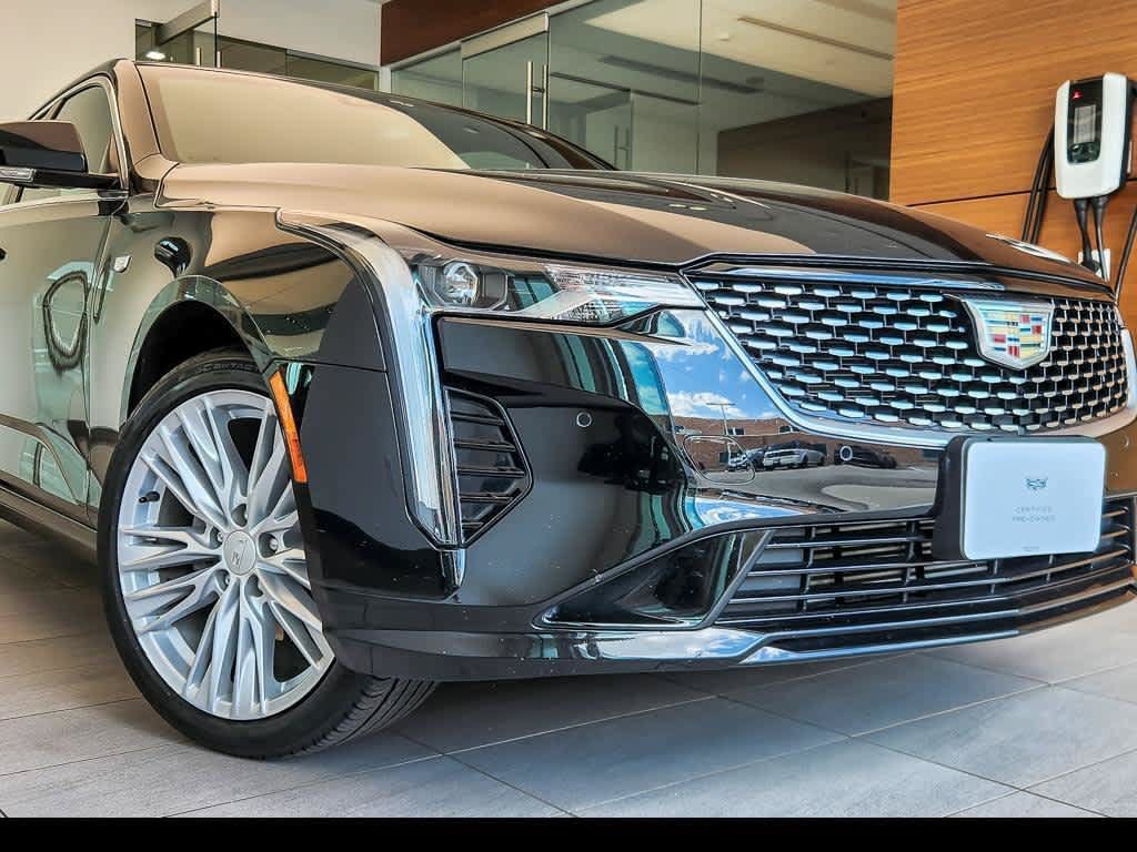 Used 2026 Cadillac CT4 Premium Luxury AWD/4WD image 2