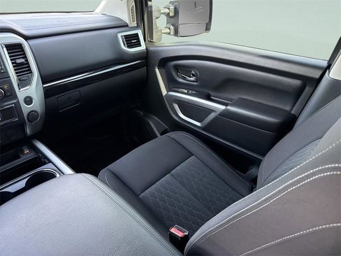 Certified 2017 Nissan Titan SV image 23