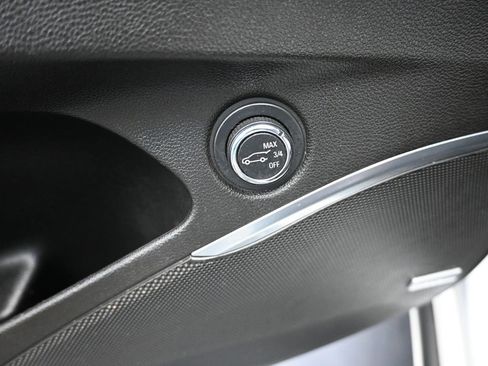 Used 2020 Buick Enclave Avenir image 7