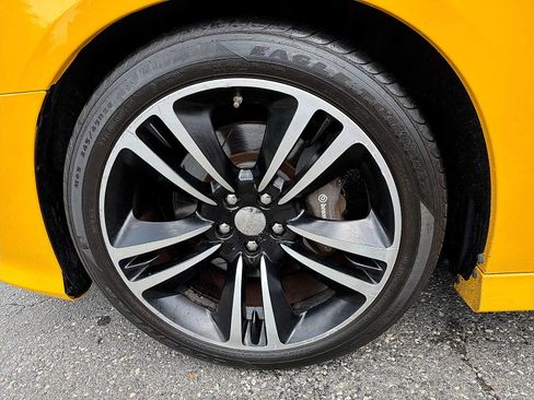 Used 2012 Dodge Charger SRT8 Super Bee w/ Driver Convenience Group II RWD image 16
