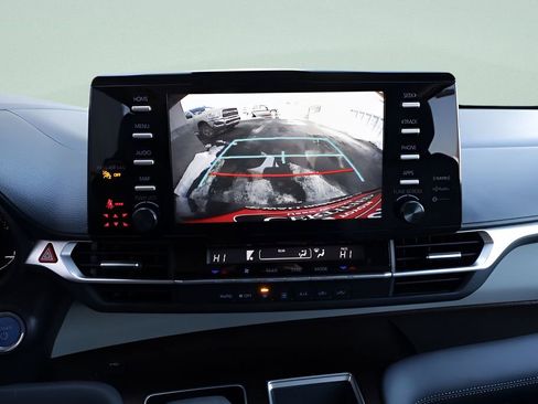 Certified 2022 Toyota Sienna LE image 39