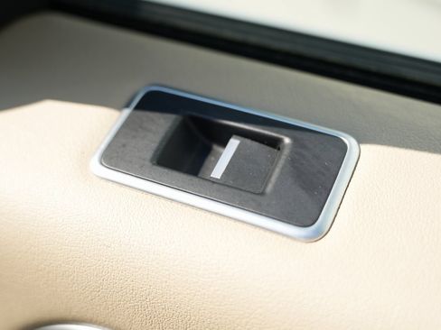 Used 2017 Land Rover Range Rover Supercharged image 37