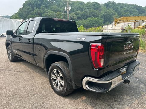 Used 2019 GMC Sierra 1500 SLE w/ SLE Value Package AWD/4WD image 6