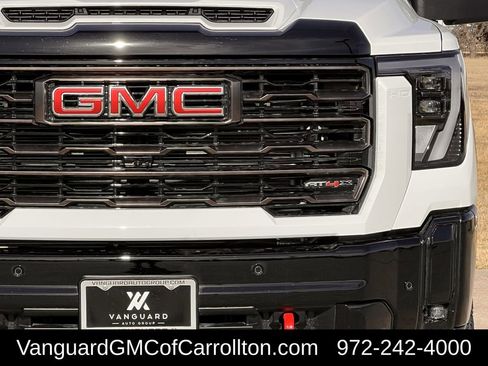 New 2026 GMC Sierra 2500 AT4X image 4