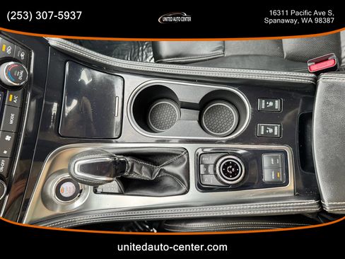 Used 2017 Nissan Maxima 3.5 SV image 16