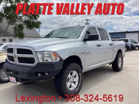 Used 2017 RAM 1500 Express image 1