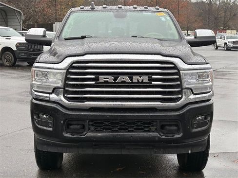 Used 2022 RAM 3500 Limited image 9