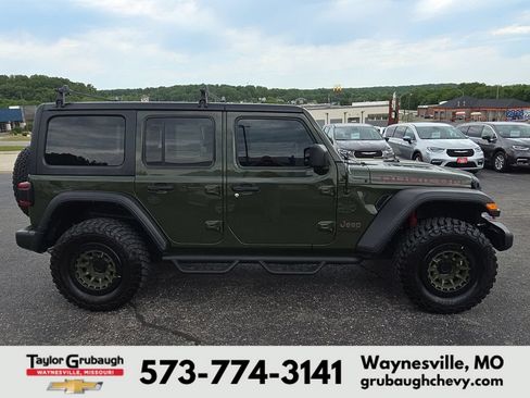 Used 2021 Jeep Wrangler Unlimited Rubicon w/ LED Lighting Group AWD/4WD image 9