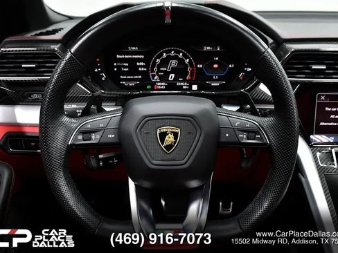 Used 2022 Lamborghini Urus AWD/4WD image 10