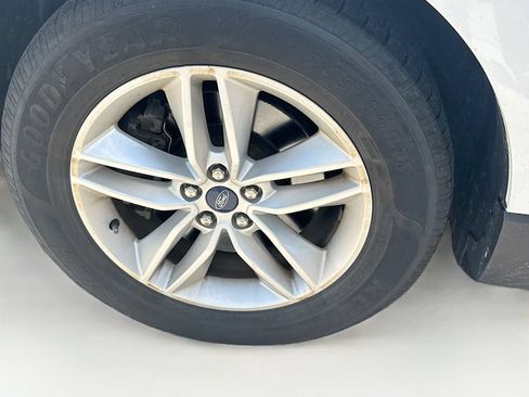 Used 2017 Ford Edge SEL w/ Class II Trailer Tow Package AWD/4WD image 35