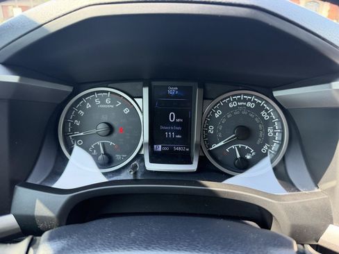 Used 2019 Toyota Tacoma Limited RWD image 18