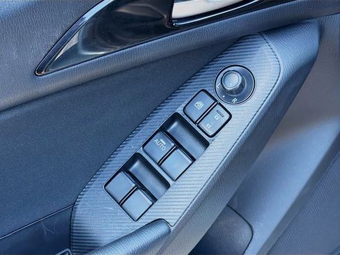 Used 2016 MAZDA MAZDA3 i Sport w/ Preferred Equipment Package image 21