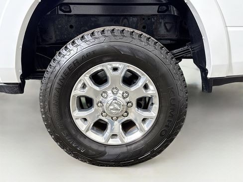 Used 2022 RAM 3500 Laramie image 29