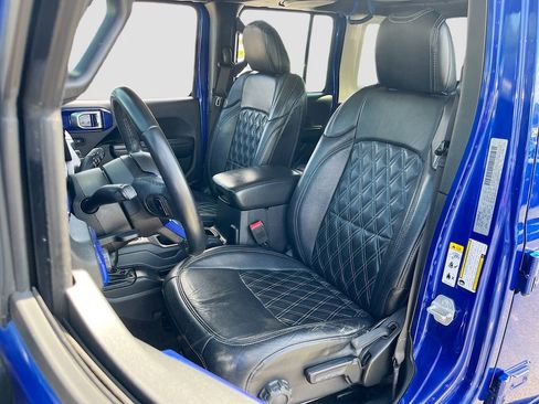 Used 2018 Jeep Wrangler Unlimited Sport S image 20