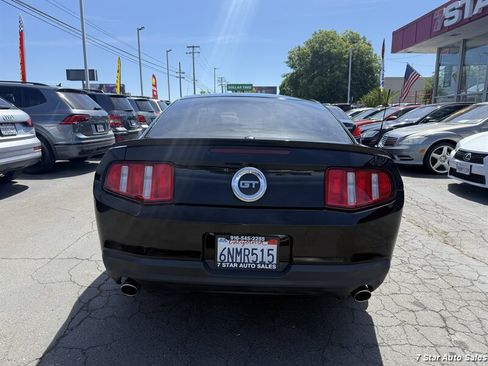 Used 2010 Ford Mustang GT RWD image 5