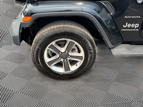 Used 2023 Jeep Wrangler Unlimited Sahara w/ Cold Weather Group AWD/4WD image 35