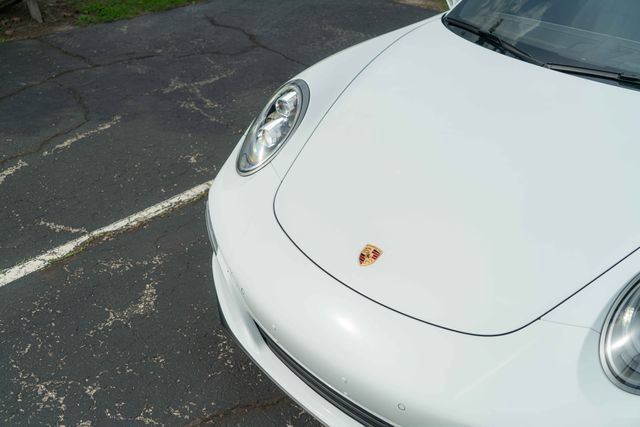 Used 2018 Porsche 911 Carrera 4S AWD/4WD image 28
