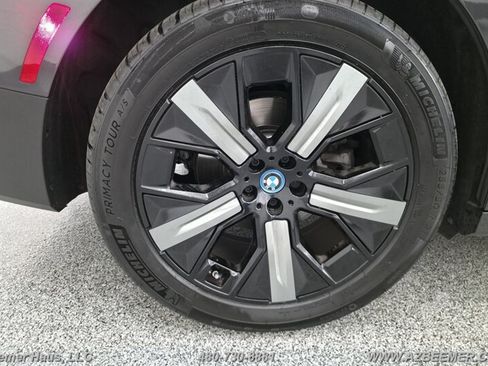 Used 2023 BMW iX xDrive50 w/ Convenience Package AWD/4WD image 31