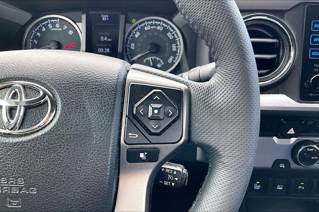 Used 2017 Toyota Tacoma Limited RWD image 21