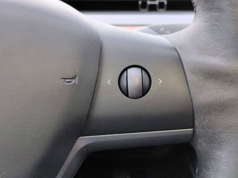 Used 2023 Tesla Model 3 Standard Range RWD image 26