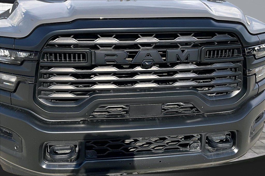 Used 2026 RAM 2500 Warlock AWD/4WD image 30