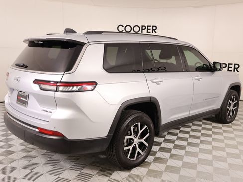 Used 2024 Jeep Grand Cherokee L Limited w/ Luxury Tech Group II AWD/4WD image 22