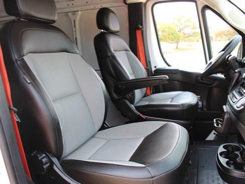 Used 2023 RAM ProMaster 3500 w/ Lane Management Group FWD image 21
