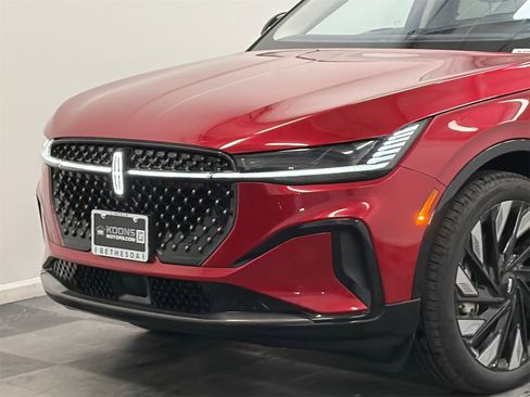 New 2026 Lincoln Nautilus Reserve image 2