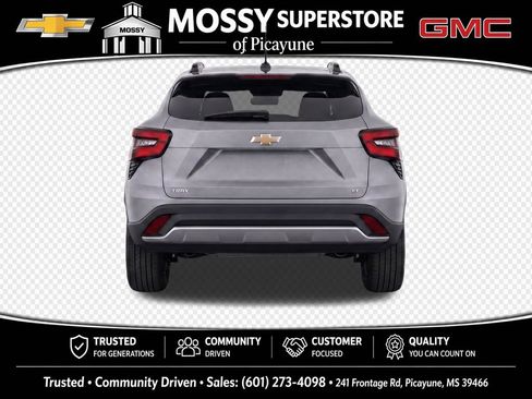 Used 2024 Chevrolet Trax LT w/ LT Convenience Package FWD image 8