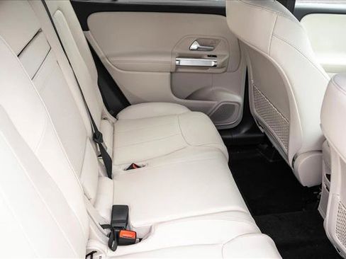 New 2026 Mercedes-Benz GLB 250 4MATIC image 26