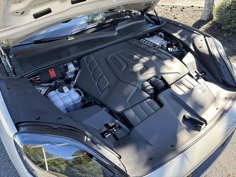 Used 2025 Porsche Cayenne GTS image 30