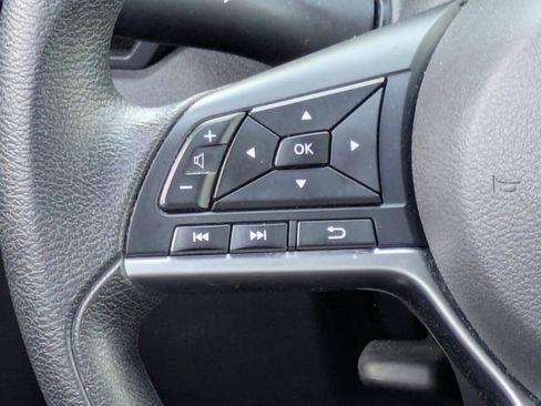 Used 2024 Nissan Altima 2.5 SV FWD image 19