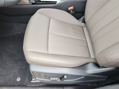 New 2025 Audi Q5 2.0T Premium Plus w/ Premium Plus image 22