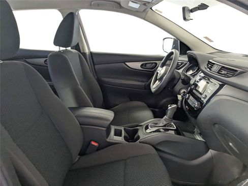 Used 2017 Nissan Rogue Sport S w/ S Appearance Package image 31