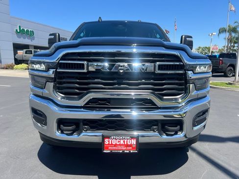 Used 2026 RAM 2500 Big Horn AWD/4WD image 7